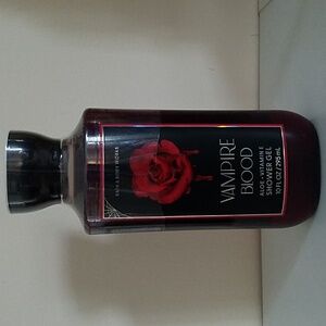 Vampire Blood shower gel